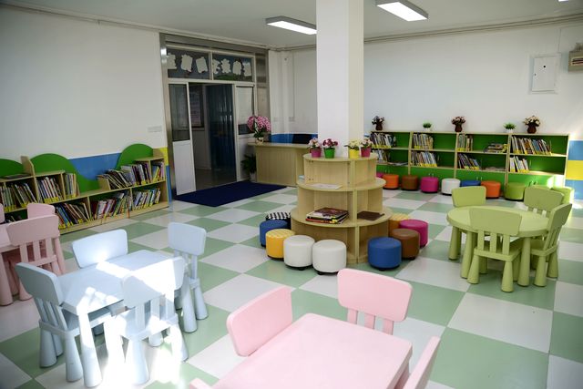 低幼亲子阅览室2